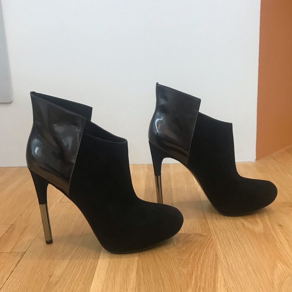 SIGERSON MORRISON Suede Leather Ankle Boot Heels